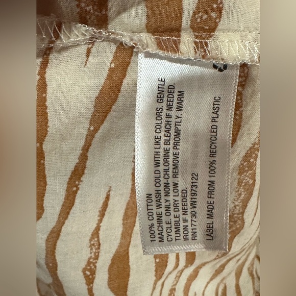 Ava & Viv Tan and White Casual Button Down Shirt - Picture 8 of 9